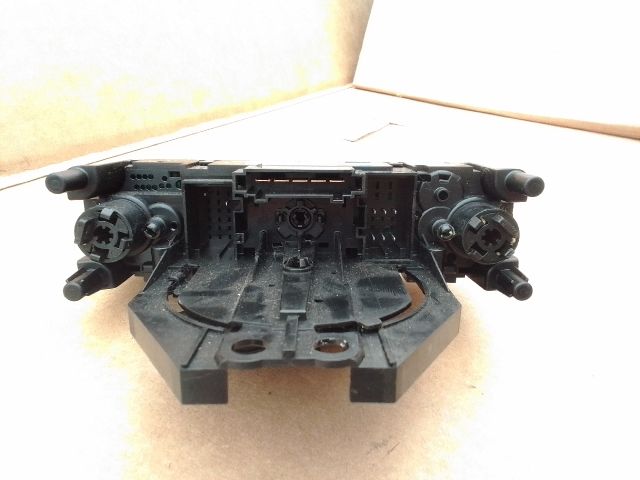 bontott VW UP Fűtéskapcsoló (manuális klímás)