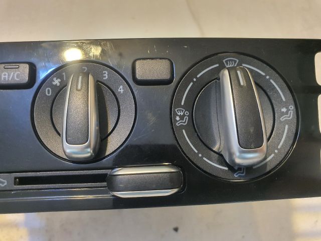 bontott VW UP Fűtéskapcsoló (manuális klímás)