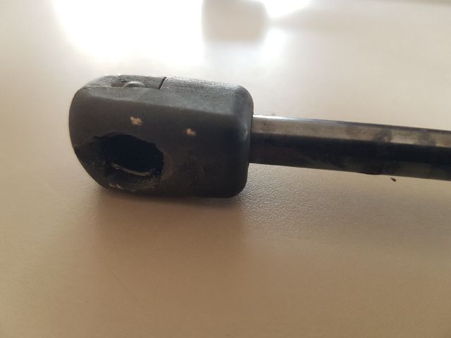 bontott VW UP Gázrugós Kitámasztó Teleszkóp Pár Csomagtérajtó