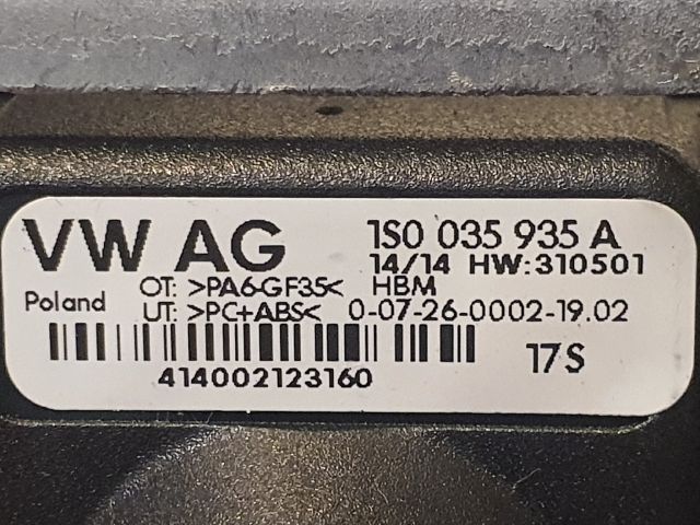 bontott VW UP GPS Tartó Konzol