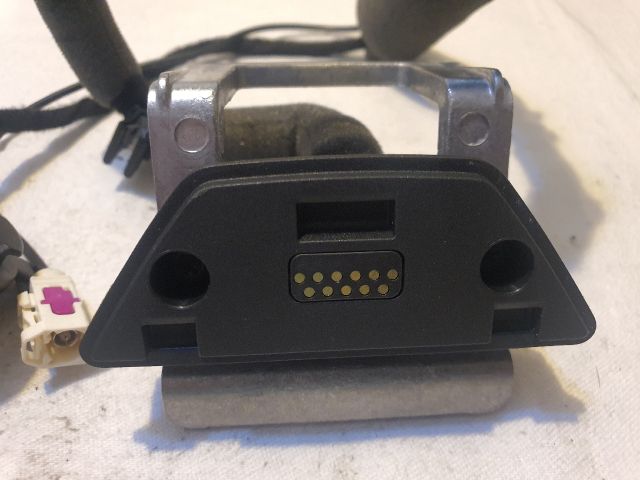 bontott VW UP GPS Tartó Konzol