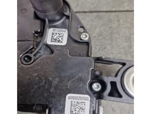 bontott VW UP Hátsó Ablaktörlő Motor