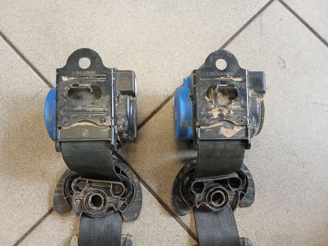 bontott VW UP Hátsó Biztonsági Öv Szett