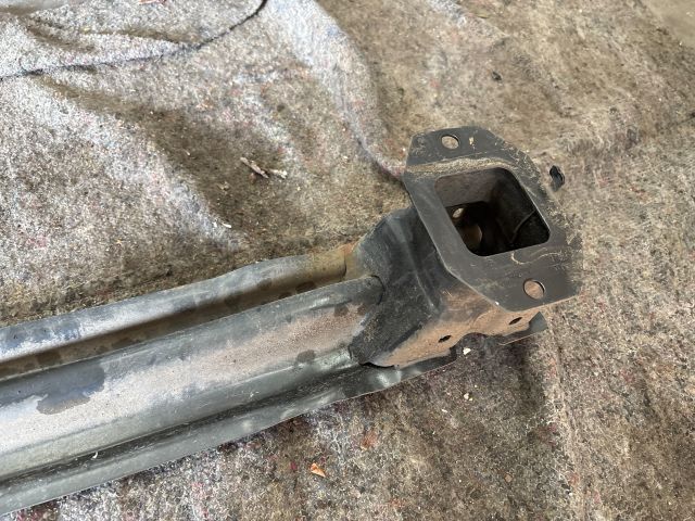 bontott VW UP Hátsó Lökhárító Merevítő (Fém)