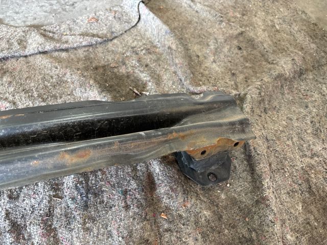 bontott VW UP Hátsó Lökhárító Merevítő (Fém)