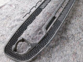 bontott VW UP Hűtőrács