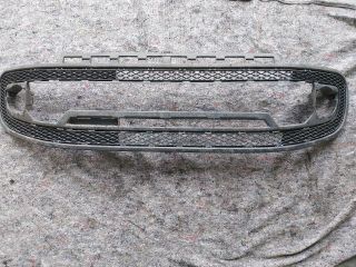 bontott VW UP Hűtőrács