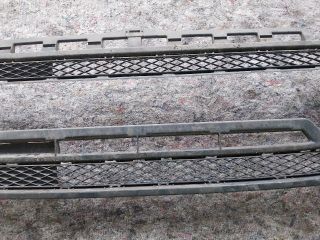 bontott VW UP Hűtőrács