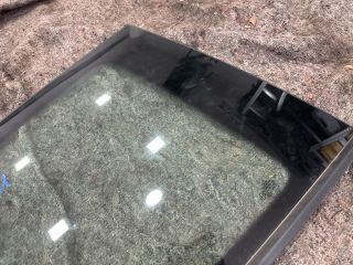 bontott VW UP Jobb C Oszlop Oldalablak Üveg