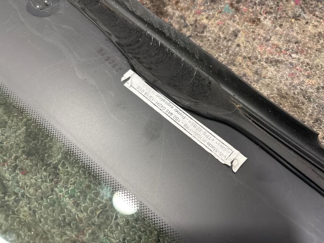 bontott VW UP Jobb C Oszlop Oldalablak Üveg