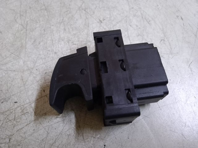 bontott VW UP Jobb első Ablakemelő Kapcsoló