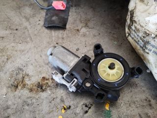 bontott VW UP Jobb első Ablakemelő Motor