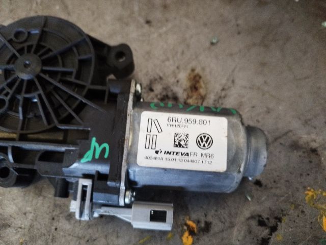 bontott VW UP Jobb első Ablakemelő Motor