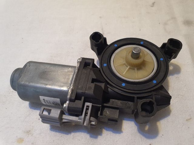 bontott VW UP Jobb első Ablakemelő Motor