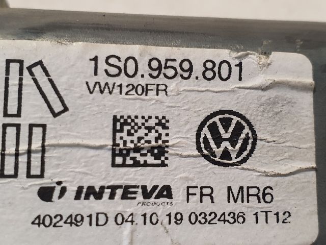 bontott VW UP Jobb első Ablakemelő Motor