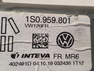 bontott VW UP Jobb első Ablakemelő Motor