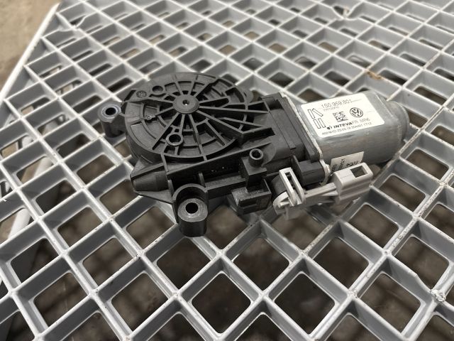 bontott VW UP Jobb első Ablakemelő Motor
