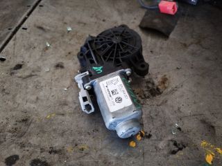 bontott VW UP Jobb első Ablakemelő Motor