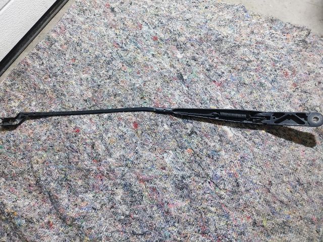 bontott VW UP Jobb első Ablaktörlő Kar