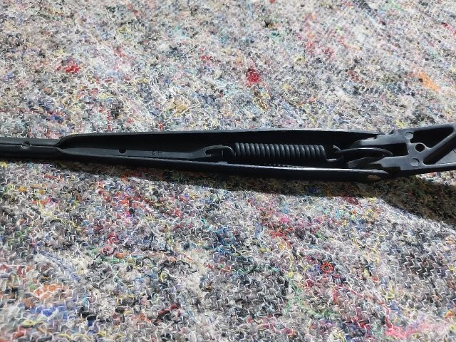 bontott VW UP Jobb első Ablaktörlő Kar