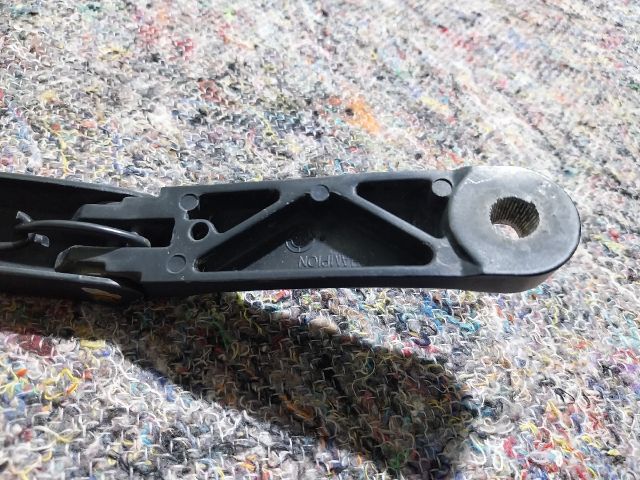 bontott VW UP Jobb első Ablaktörlő Kar