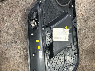 bontott VW UP Jobb első Ajtó Kárpit