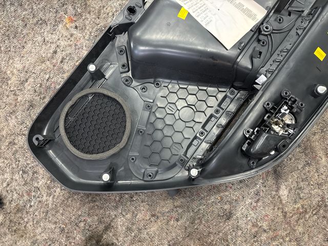 bontott VW UP Jobb első Ajtó Kárpit