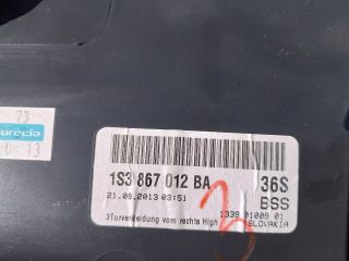 bontott VW UP Jobb első Ajtó Kárpit