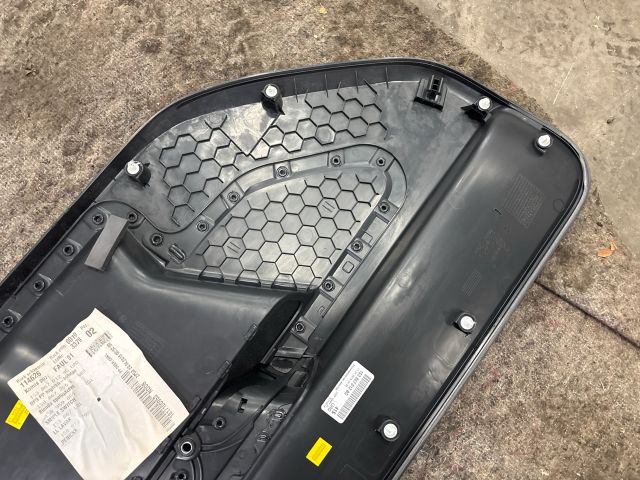 bontott VW UP Jobb első Ajtó Kárpit