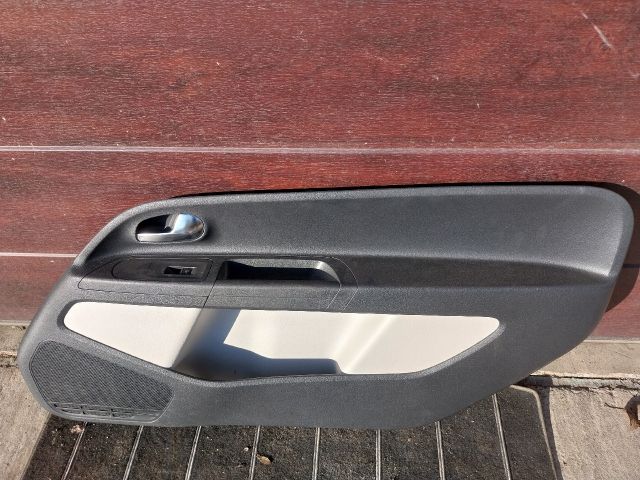 bontott VW UP Jobb első Ajtó Kárpit