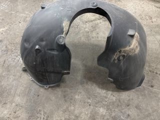 bontott VW UP Jobb első Dobbetét (Kerékjárati, Műanyag)