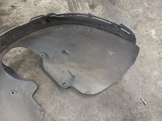 bontott VW UP Jobb első Dobbetét (Kerékjárati, Műanyag)