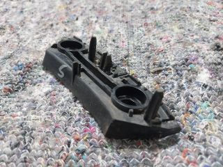 bontott VW UP Jobb első Oldal Lökhárító Tartó (Műanyag)