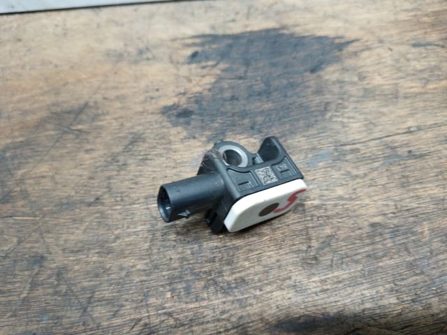 bontott VW UP Jobb első Oldal Ütközés Érzékelő