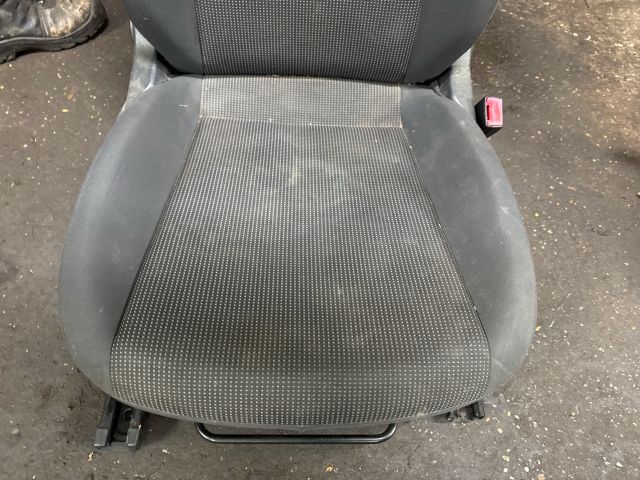 bontott VW UP Jobb első Ülés