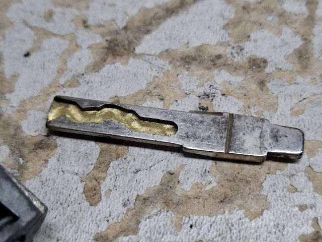 bontott VW UP Jobb első Zárbetét