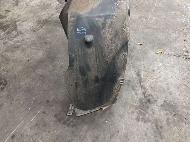 bontott VW UP Jobb hátsó Hátsó Dobbetét (Kerékjárati, Műanyag)