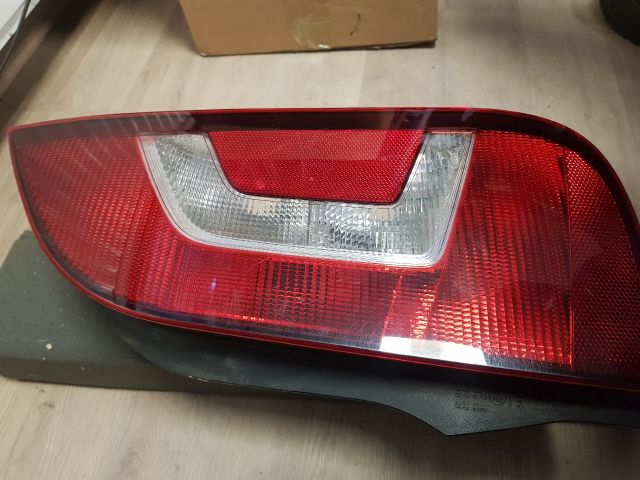 bontott VW UP Jobb Hátsó Lámpa