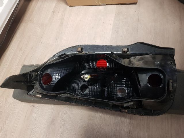 bontott VW UP Jobb Hátsó Lámpa