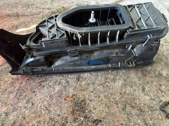 bontott VW UP Jobb Hátsó Lámpa