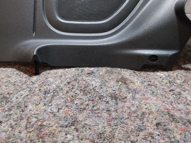 bontott VW UP Jobb hátsó Ülés melletti Kárpit