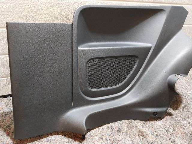 bontott VW UP Jobb hátsó Ülés melletti Kárpit