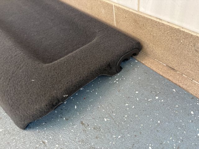 bontott VW UP Kalaptartó