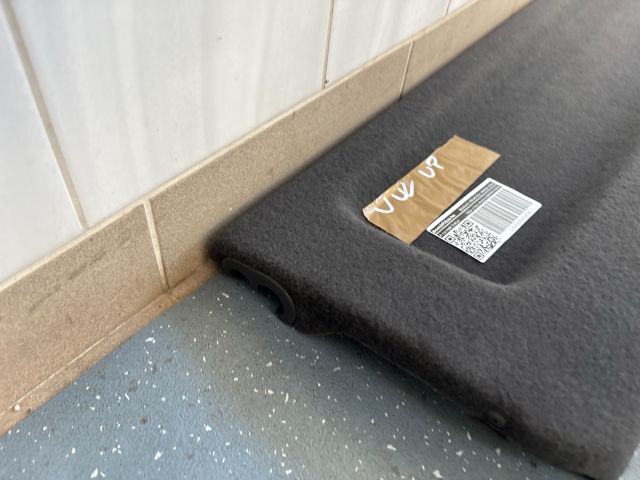 bontott VW UP Kalaptartó