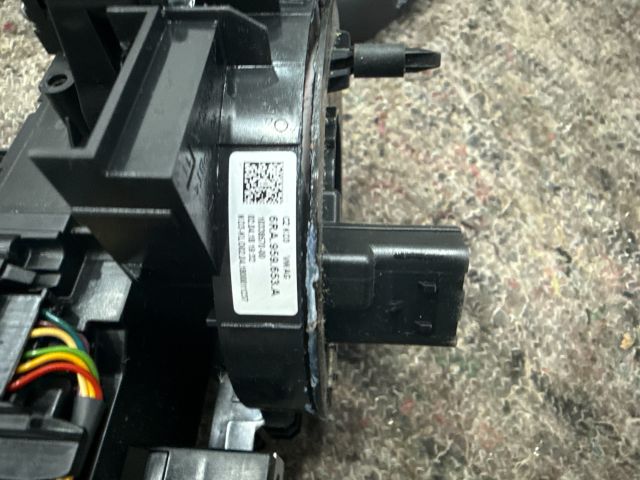 bontott VW UP Komplett Kormánykapcsoló (Bajuszkapcsoló)