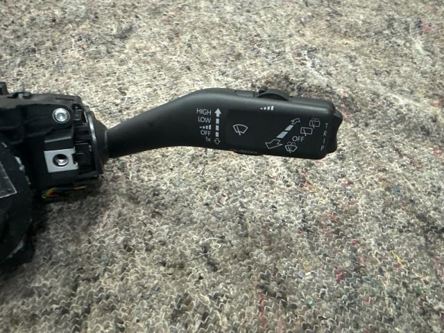 bontott VW UP Komplett Kormánykapcsoló (Bajuszkapcsoló)