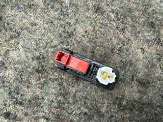 bontott VW UP Szivargyújtó Aljzat