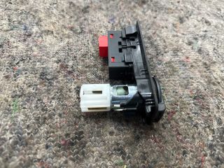 bontott VW UP Szivargyújtó Aljzat