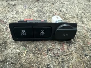 bontott VW UP Szivargyújtó Aljzat