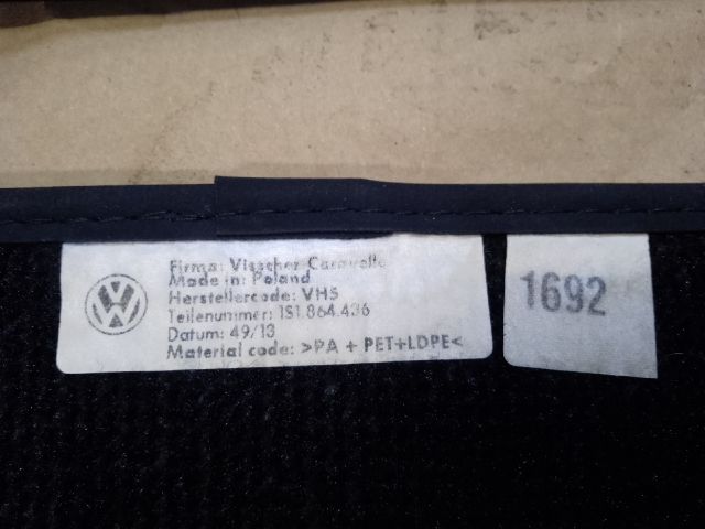 bontott VW UP Szőnyeg Szett